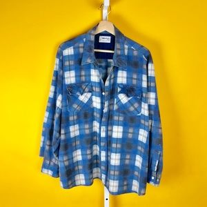 Blue Gray Lumberjack Flannel Long Sleeve Button Up